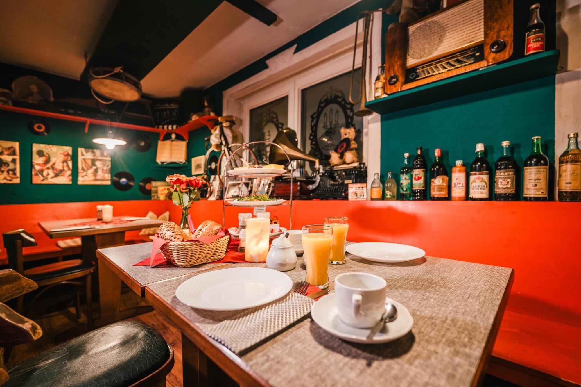Oma'S Kueche & Quartier Otel Binz Dış mekan fotoğraf